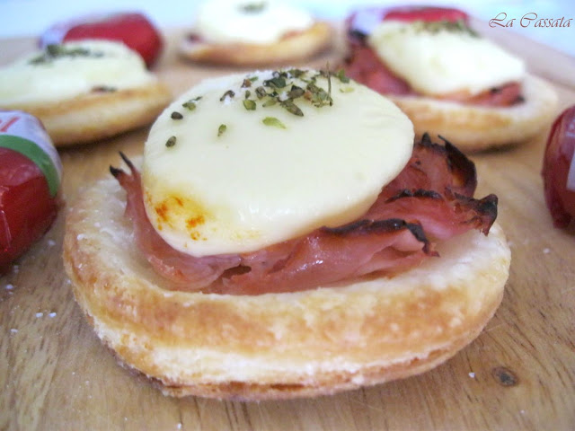 Pizzette di pasta sfoglia - La Cassata Celiaca