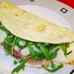 Piadina crudo pere e grana glutenfree