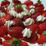 Crostata, chantilly e fragole