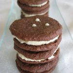 Biscotti al cioccolato ripieni di Monica