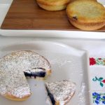 Crostatine con Fiordifrutta ai mirtilli neri e frangipane (per tutti e per celiaci)
