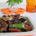 Insalata di riso venere con asparagi, funghi e pomodori secchi e “Visto che sfida!”