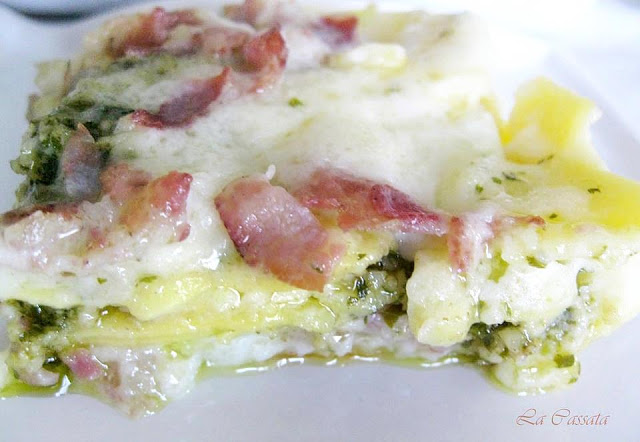 Lasagne con pesto, pancetta e besciamella senza glutine - La Cassata Celiaca Lasagne con pesto, pancetta e besciamella senza glutine - La Cassata Celiaca