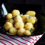 Gnocchi di patate allo zafferano (la videoricetta)