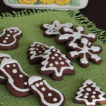 Biscuits sans gluten au cacao et mascarpone avec confiture de fraises