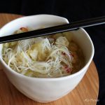 Soupe de noodles avec chou et pommes de terre - La Cassata Celiaca