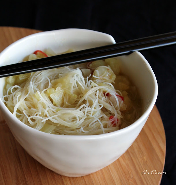 Zuppa di noodles con patate e cavolo cappuccio senza glutine - La Cassata Celiaca