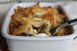 Teglia di pennette con carciofi, patate e piselli senza glutine