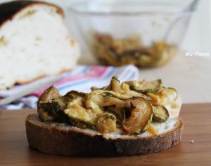 Zucchine a scapèce stuzzicanti all'agro - La Cassata Celiaca Zucchine a scapèce stuzzicanti all'agro - La Cassata Celiaca