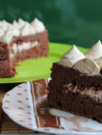 Gâteau au chocolat sans gluten avec chantilly au Nescafé - La Cassata Celiaca