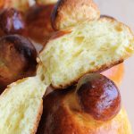 Brioches col tuppo senza glutine, la video ricetta.