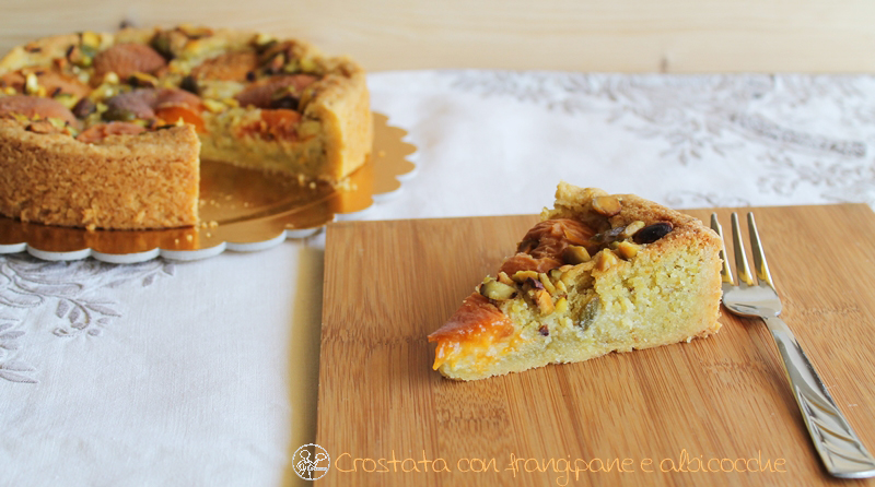 Tarte à la frangipane et aux abricots sans gluten - La Cassata Celiaca