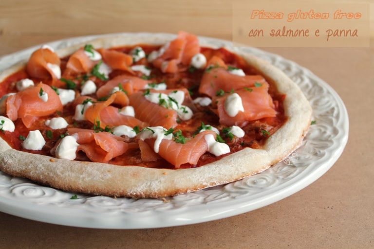Pizza sans gluten avec saumon et crème fraîche - La Cassata Celiaca