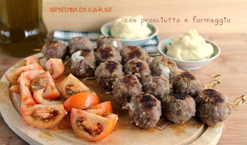 Brochettes de viande avec jambon et fromage, sans gluten - La Cassata Celiaca Brochettes de viande avec jambon et fromage, sans gluten - La Cassata Celiaca