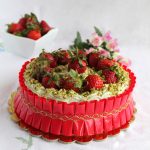 Torta con crema ricca e fragole (senza glutine) - La Cassata Celiaca