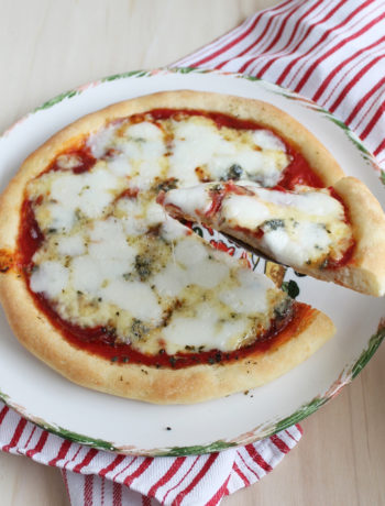 Pizza aux 4 fromages et saucisson, sans gluten - La Cassata Celiaca