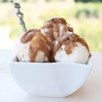 Gelato Fiordilatte variegato alla nocciola - La Cassata Celiaca