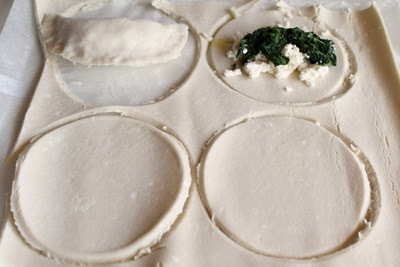 Panzerotti con feta e spinaci senza glutine - La Cassata Celiaca