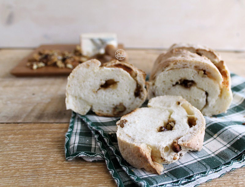 Pane senza glutine con noci e gorgonzola - La Cassata Celiaca