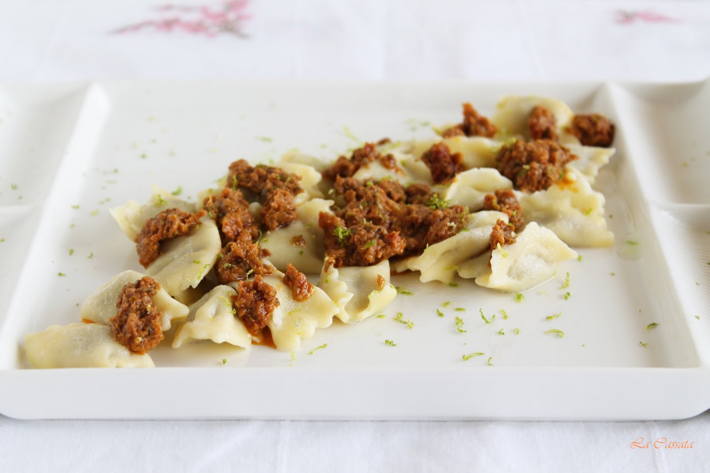 Raviole del plin avec aubergines et fromage aux pistaches sans gluten - La Cassata Celiaca