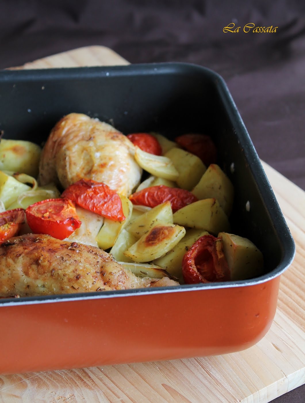 Teglia di pollo, patate e pomodori - La Cassata Celiaca