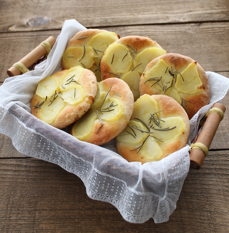 Focaccine con patate senza glutine - La Cassata Celiaca Focaccine con patate senza glutine - La Cassata Celiaca