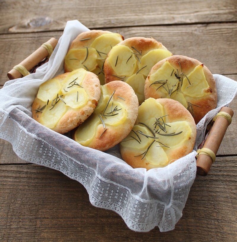 Focaccine con patate senza glutine - La Cassata Celiaca