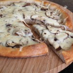 Pizza avec champignons et fromage sans gluten - La Cassata Celiaca