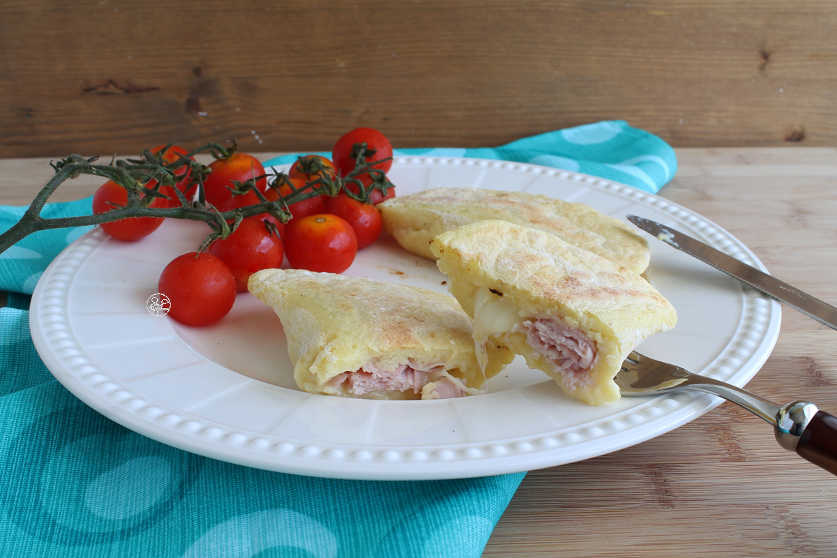 Calzoncini di patate senza glutine - La Cassata Celiaca Calzoncini di patate senza glutine - La Cassata Celiaca