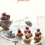 Pasticcini con crema a fragole senza glutine