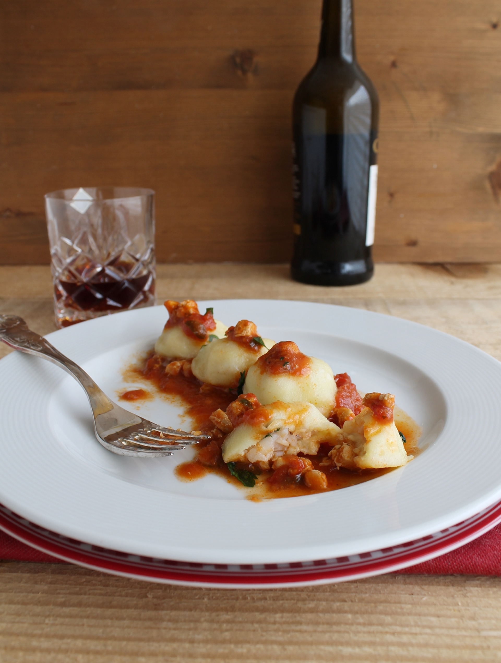 Raviolis de pommes de terre avec ragoût de poisson - La Cassata Celiaca