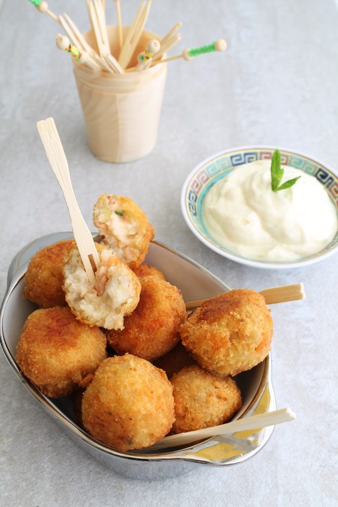 Boulettes de saumon fumé et pommes de terre - La Cassata Celiaca Boulettes de saumon fumé et pommes de terre - La Cassata Celiaca