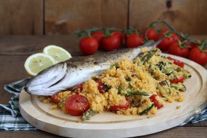 Spigola e cous cous con verdure senza glutine - La Cassata Celiaca