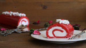 Red velvet cake roll sans gluten - La Cassata Celiaca