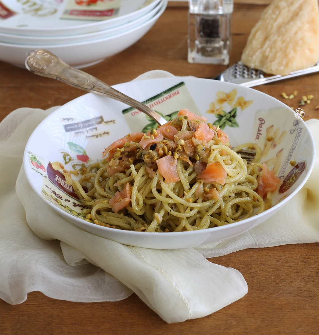 Spaghetti con crema di pistacchi e salmone senza glutine - La Cassata Celiaca