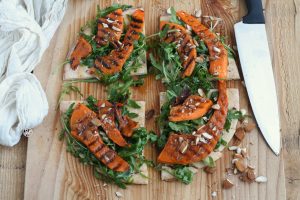 Bruschette di pizza senza glutine con rucola e zucca - La Cassata Celiaca