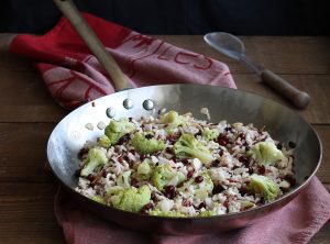 Riso con broccoli, mandorle e melagrana - La Cassata Celiaca