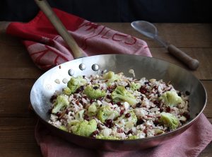 Riso con broccoli, mandorle e melagrana - La Cassata Celiaca Riso con broccoli, mandorle e melagrana - La Cassata Celiaca