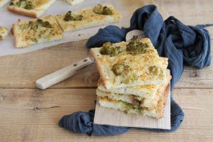 Focaccia avec chou-fleur et anchois sans gluten - La Cassata Celiaca