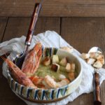 Velouté de petits pois et crevettes