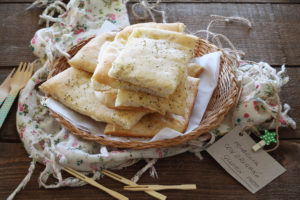 Focaccia con origano, la video ricetta