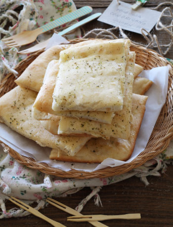 Focaccia con origano, la video ricetta