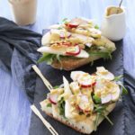 Bruschetta sans gluten avec poires et fromage primosale - La Cassata Celiaca