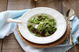 Tagliatelle verdi senza glutine alla siciliana - La Cassata Celiaca