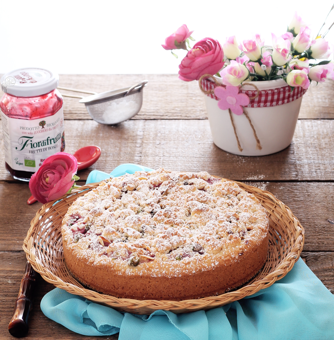 Tarte crumble sans gluten avec fruits de bois et framboises- La Cassata Celiaca Tarte crumble sans gluten avec fruits de bois et framboises- La Cassata Celiaca