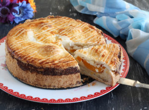 Crostata ripiena alle pesche senza glutine - La Cassata Celiaca