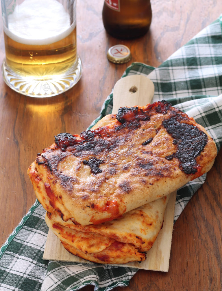Scaccia (focaccia) sans gluten au tomates et fromage - La Cassata Celiaca