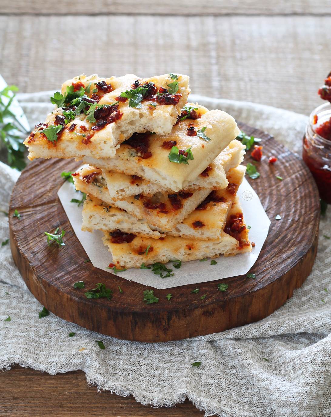 Focaccia sans gluten à la ricotta avec tomates et gorgonzola- La Cassata Celiaca