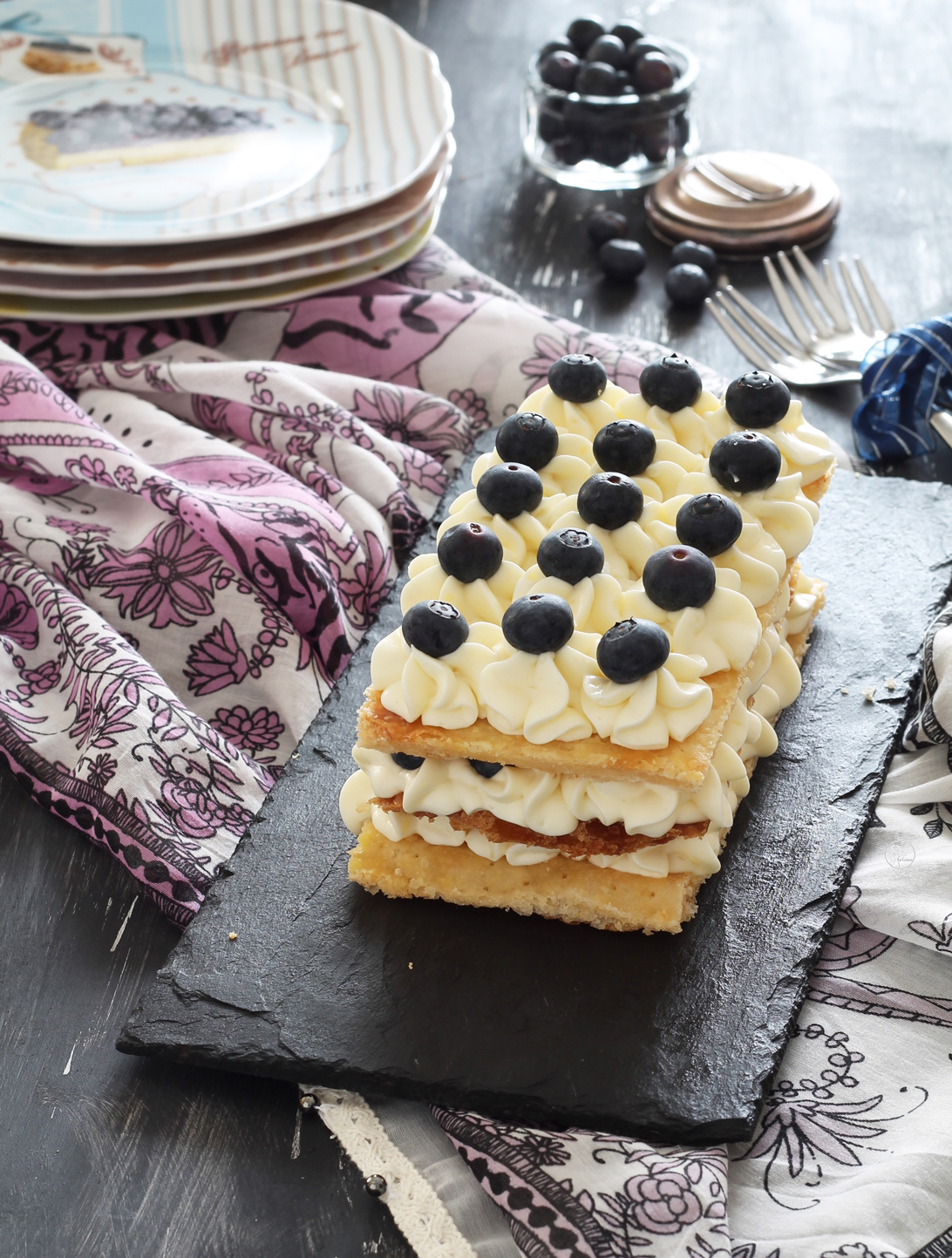 Millefeuille sans gluten à la crème et myrtilles- La Cassata Celiaca