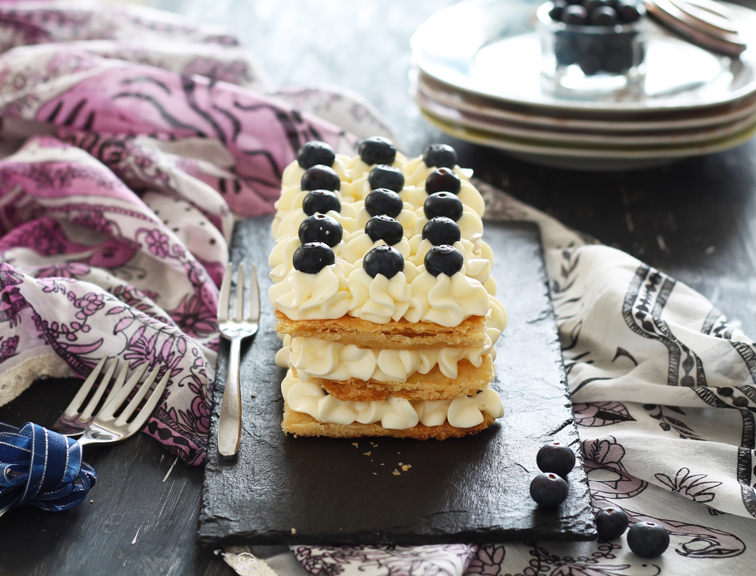 Millefeuille sans gluten à la crème et myrtilles- La Cassata Celiaca